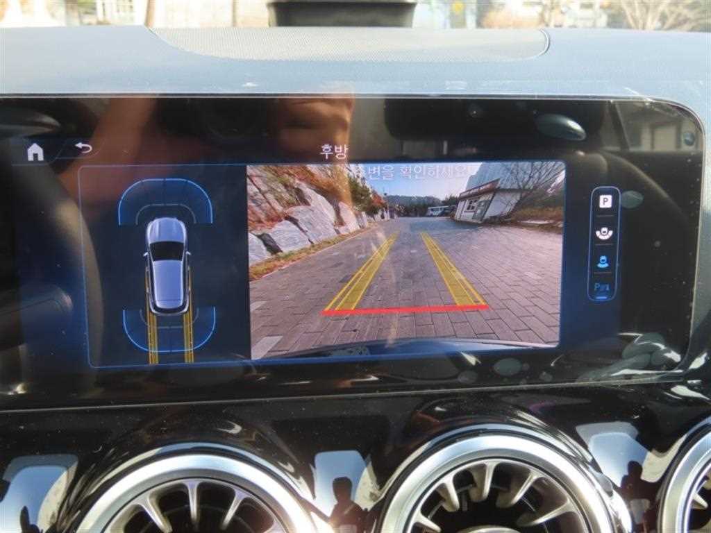 Mercedes Benz GLA Class - Vista 10