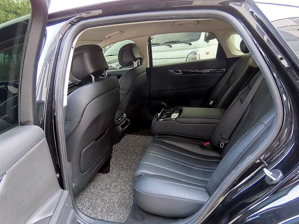 Genesis G80 - Vista 6