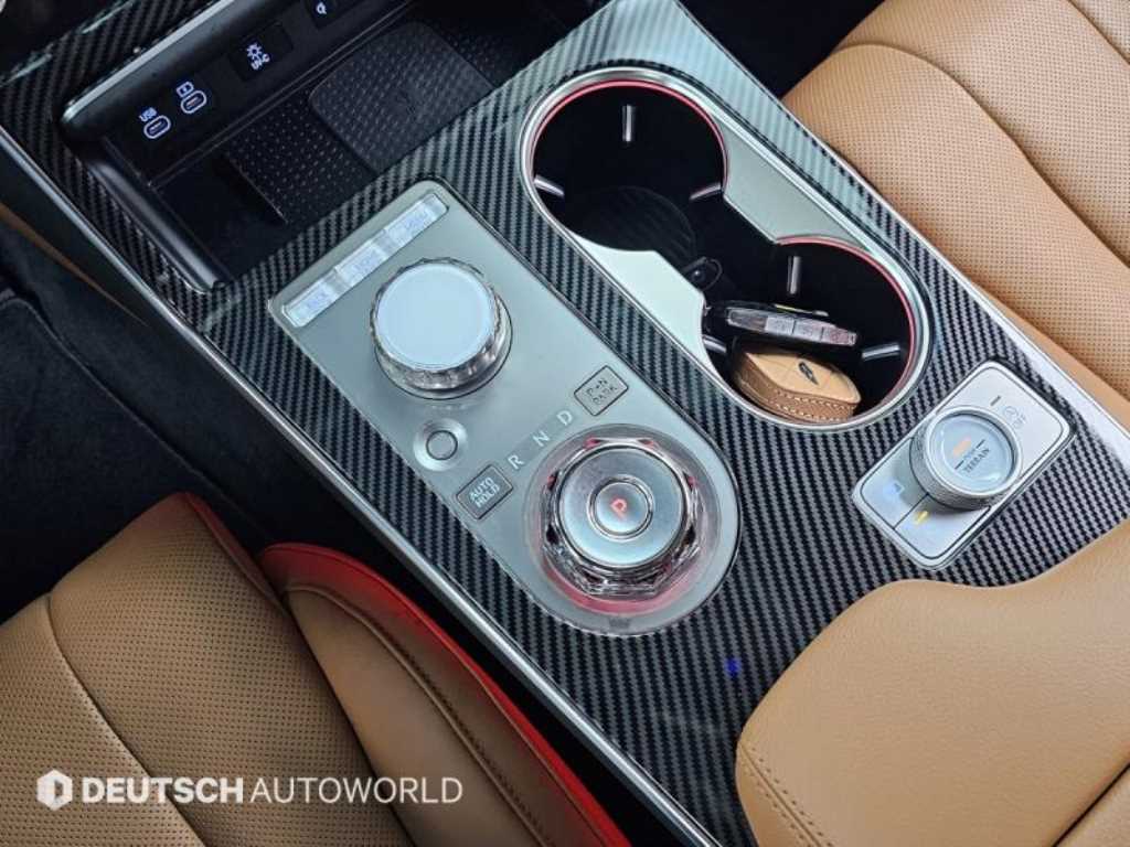 Genesis GV80 - Vista 9