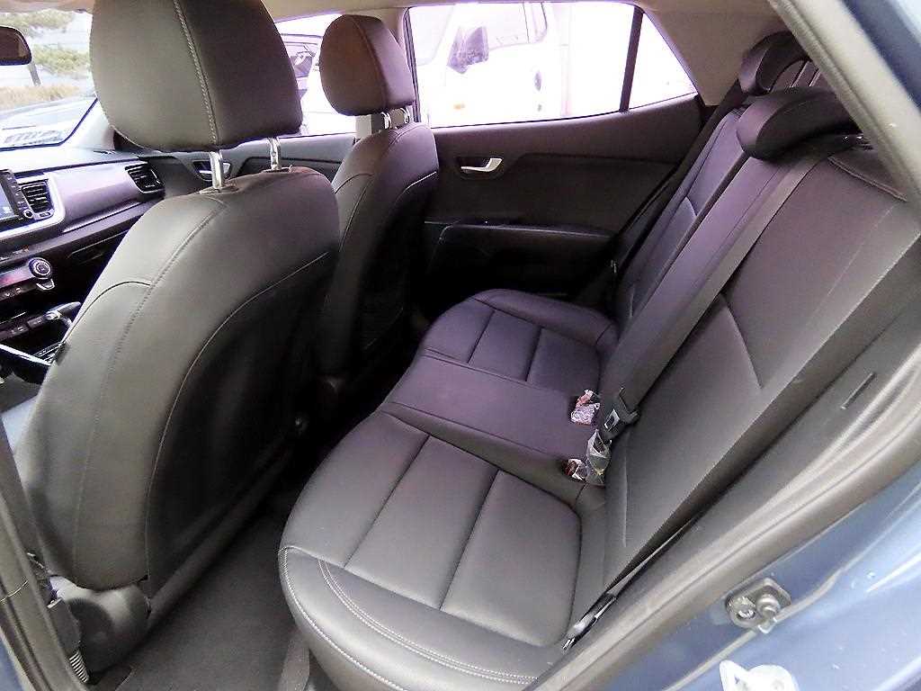 KIA Stonic - Vista 6