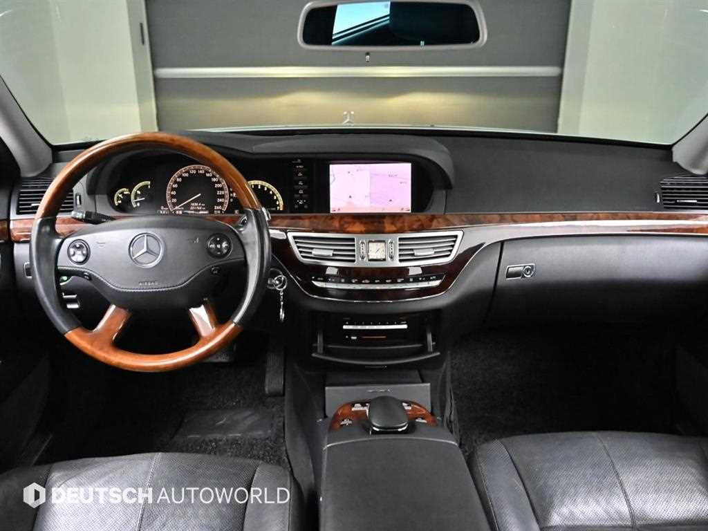 Mercedes Benz S Class - Vista 7