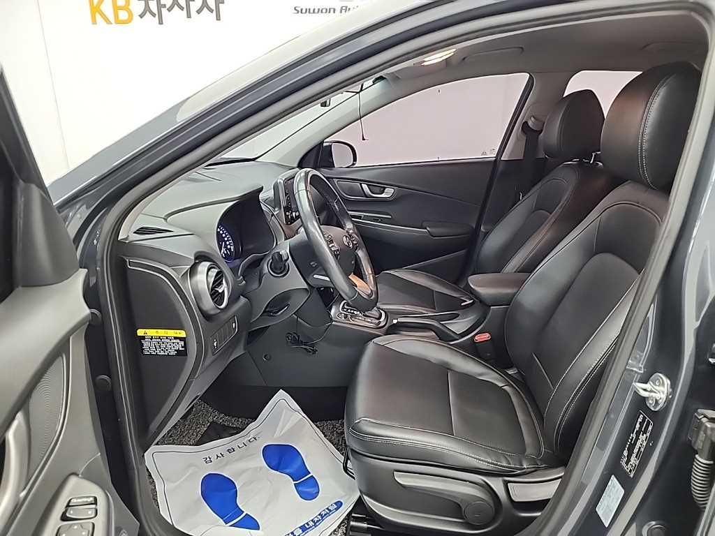 HYUNDAI Kona - Vista 11