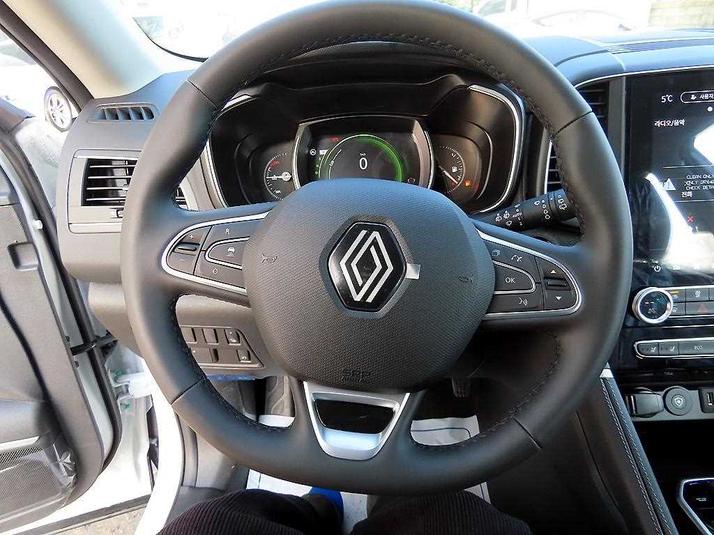 SAMSUNG QM6 - Vista 8