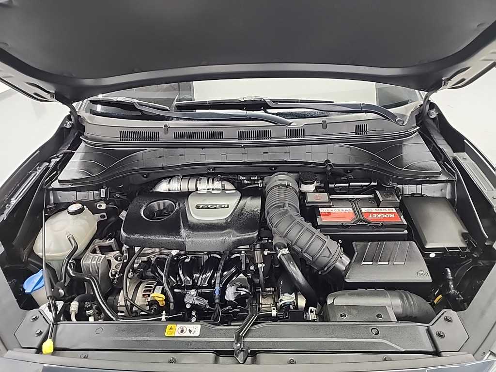 HYUNDAI Kona - Vista 5