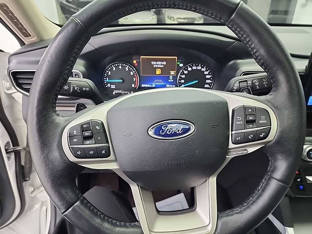 Ford Explorer - Vista 9