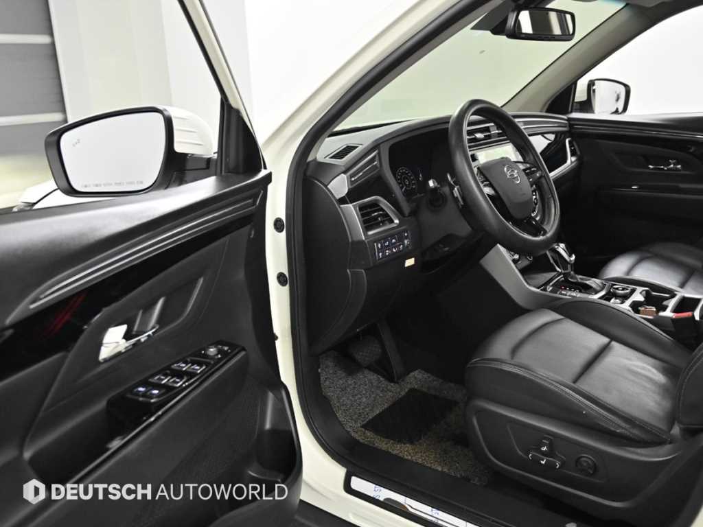 Ssangyong Korando - Vista 11