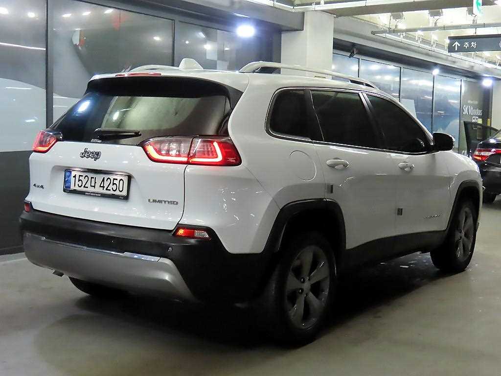 Jeep Cherokee - Vista 4