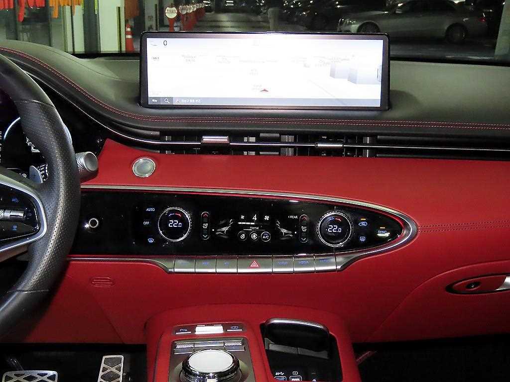 Genesis GV70 - Vista 11