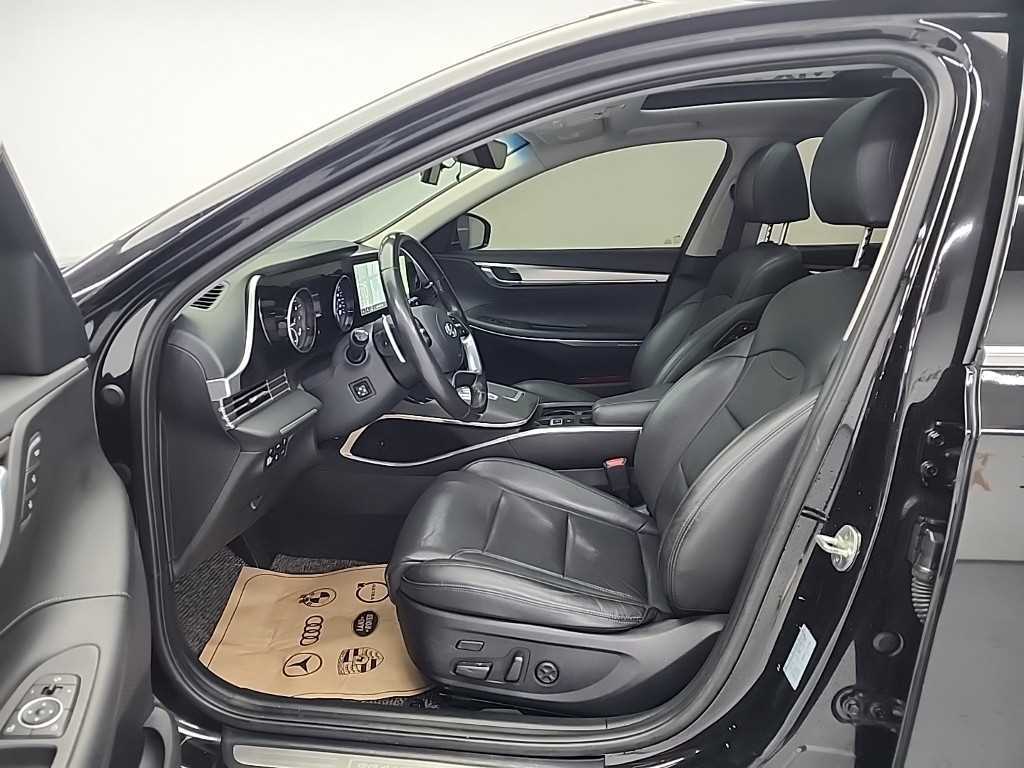 HYUNDAI Grandeur - Vista 11