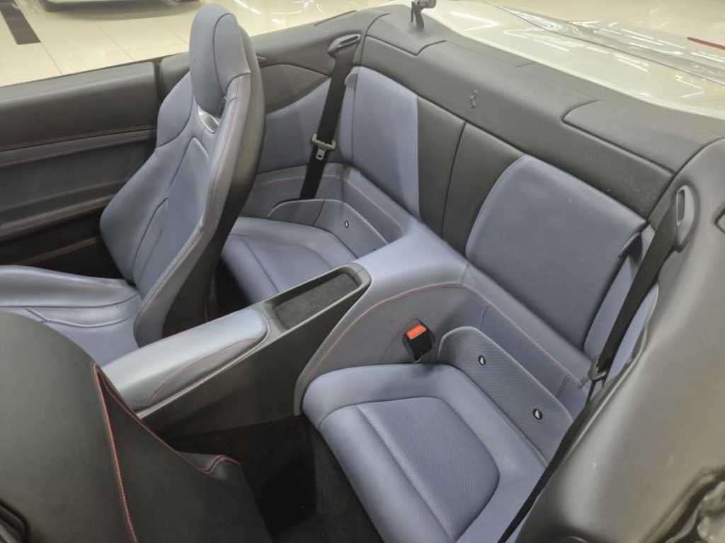 Ferrari Portofino - Vista 6