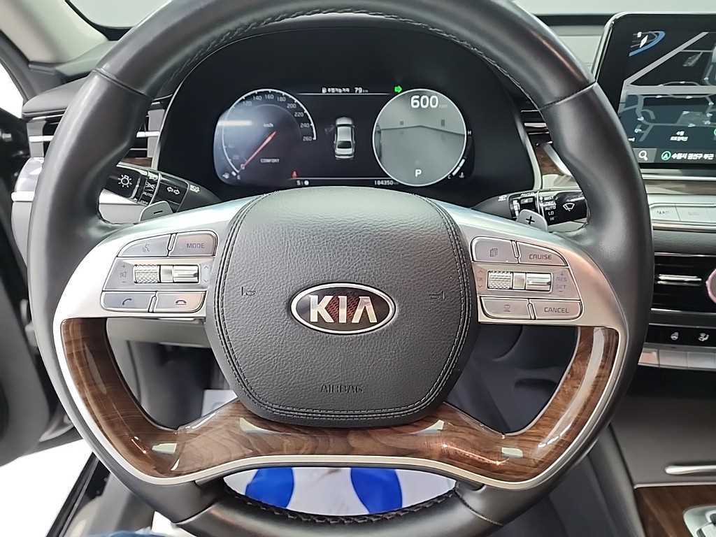 KIA K9 - Vista 9