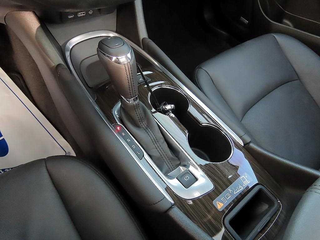 Chevrolet Malibu - Vista 10