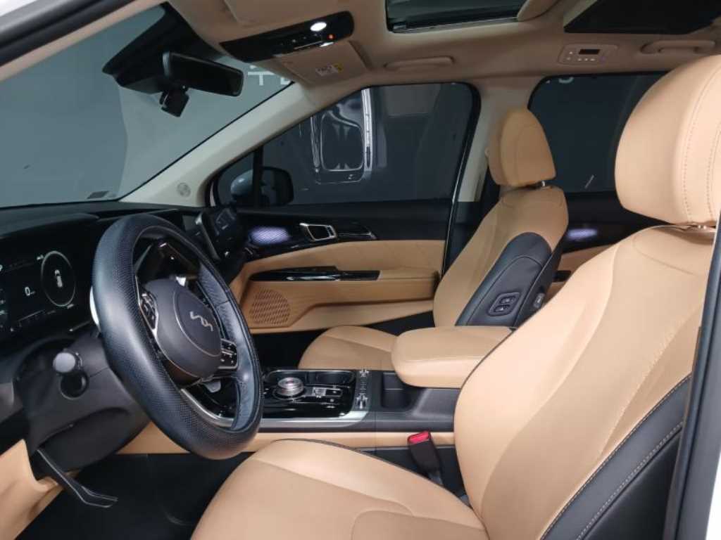KIA Carnival - Vista 7