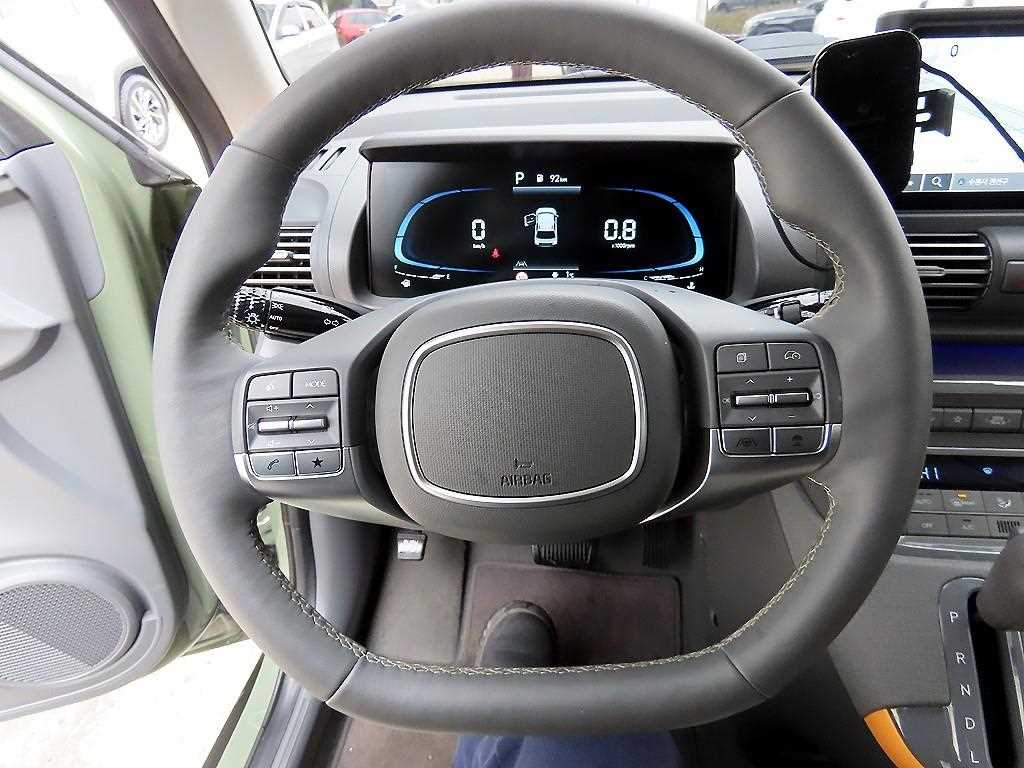 HYUNDAI Casper - Vista 8