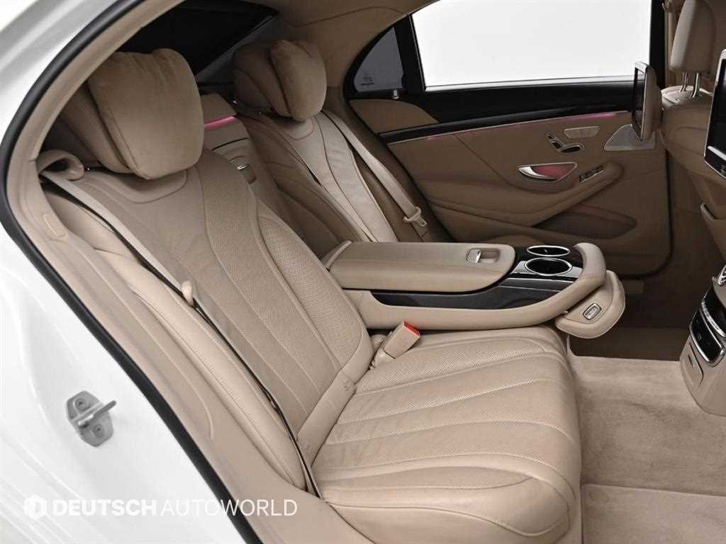 Mercedes Benz S Class - Vista 12