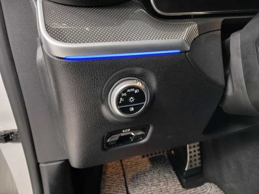 Mercedes Benz C Class - Vista 12