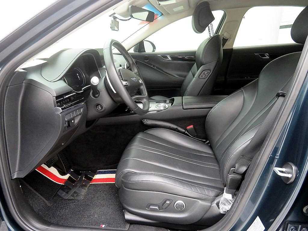 Genesis G80 - Vista 7