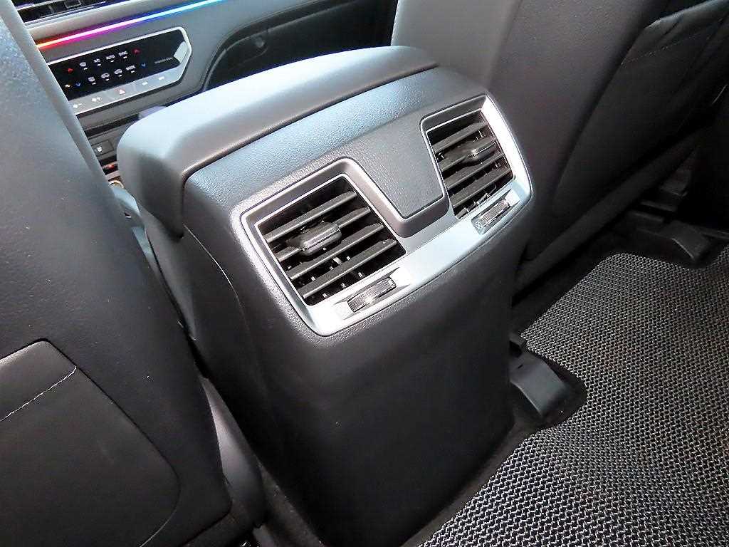 Ssangyong Rexton 2024 the color of pearl - Importación desde Corea - HF Imports Iquique - Foto 16