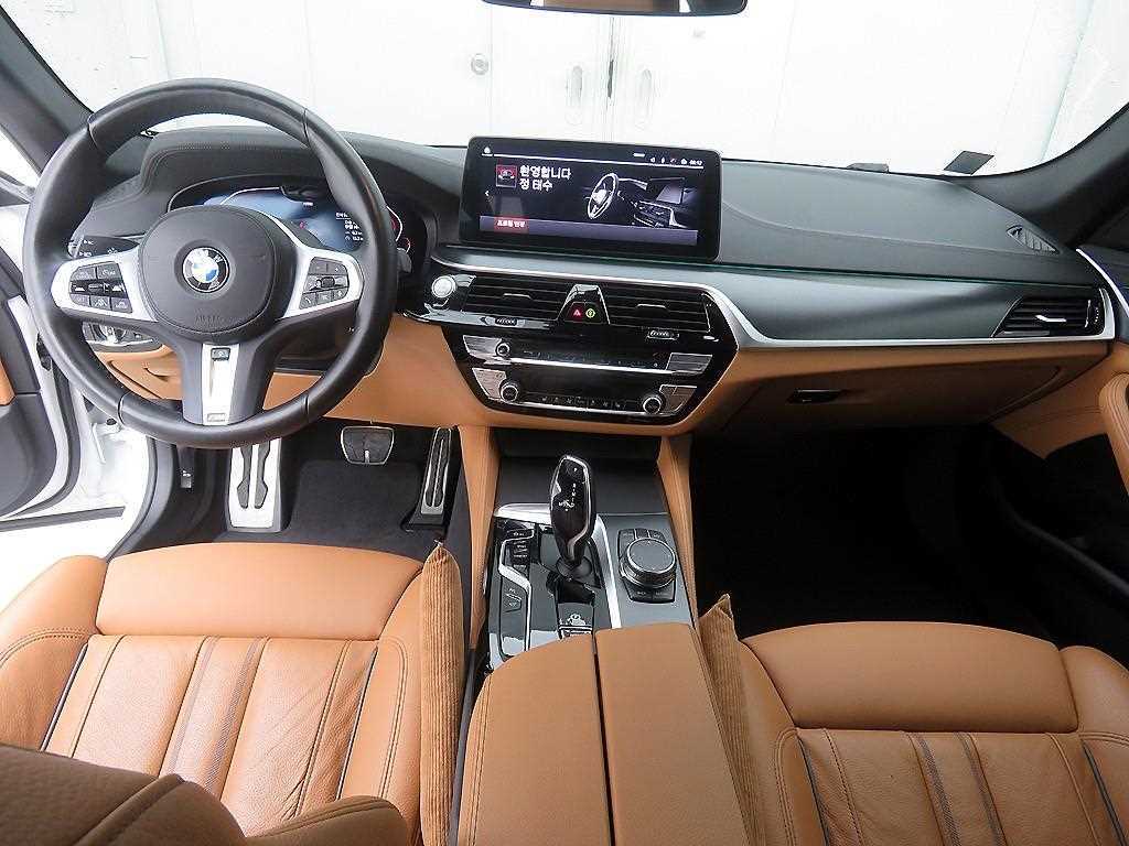 BMW 5 Series - Vista 8
