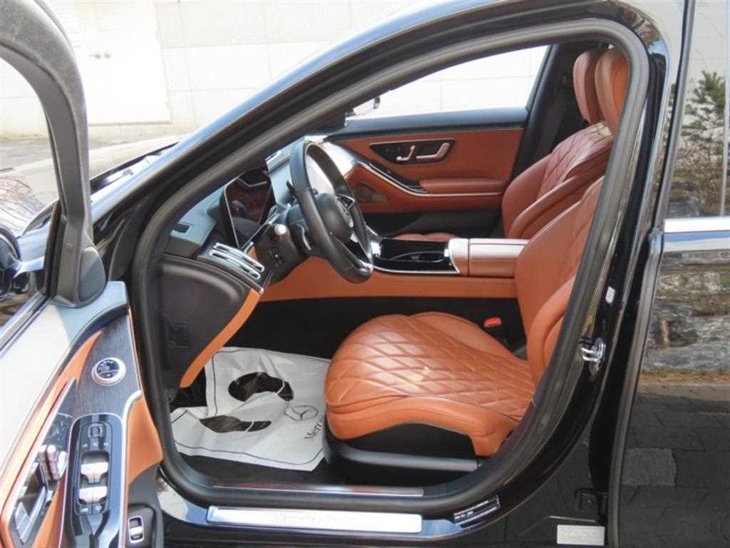 Mercedes Benz S Class - Vista 12