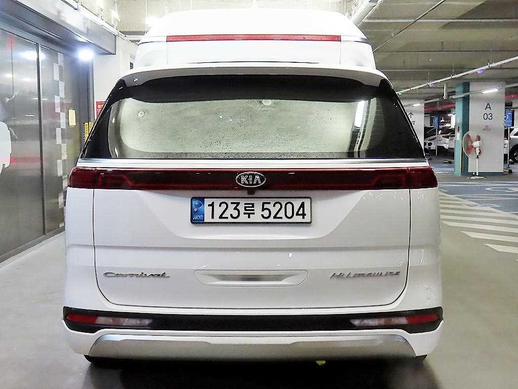 KIA Carnival - Vista 5