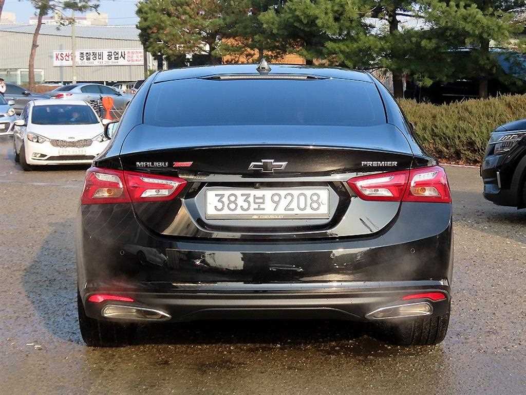 Chevrolet Malibu - Vista 4