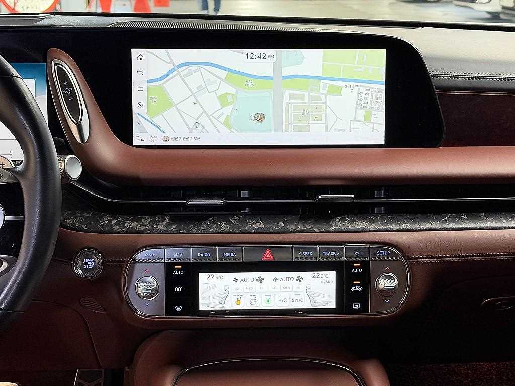 Genesis G90 - Vista 11