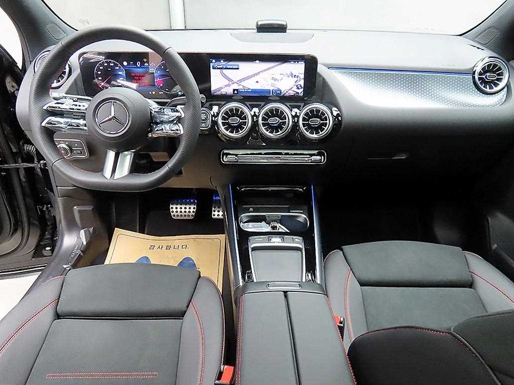 Mercedes Benz GLA Class - Vista 7