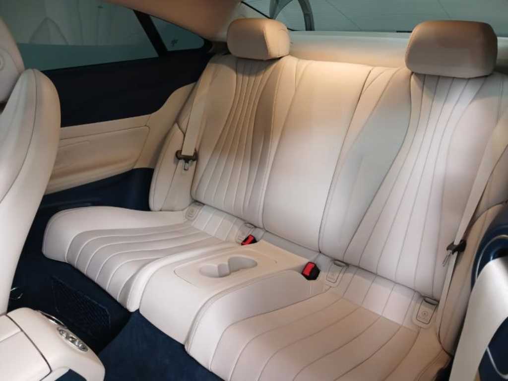 Mercedes Benz E class - Vista 8