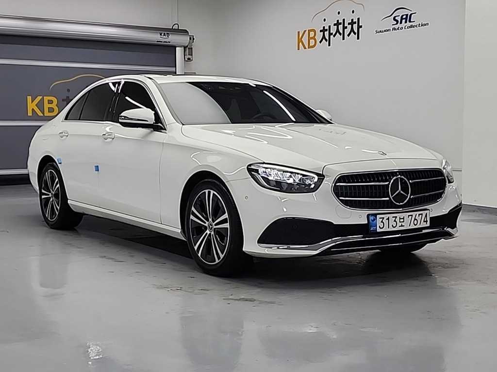 Mercedes Benz E class - Vista 5