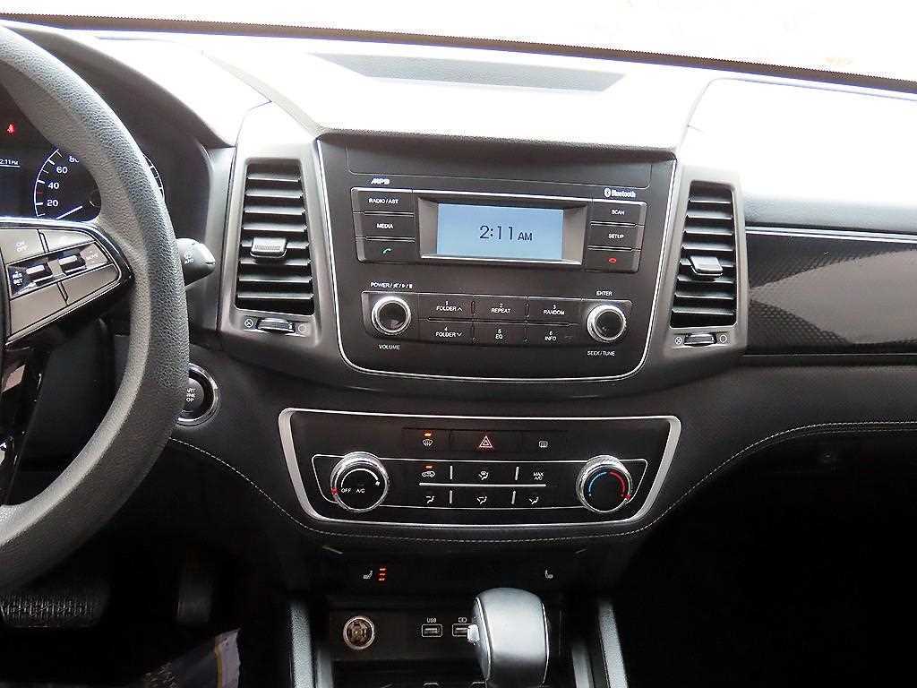 Ssangyong Rexton - Vista 11
