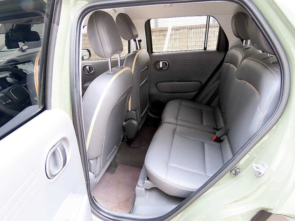 HYUNDAI Casper - Vista 6