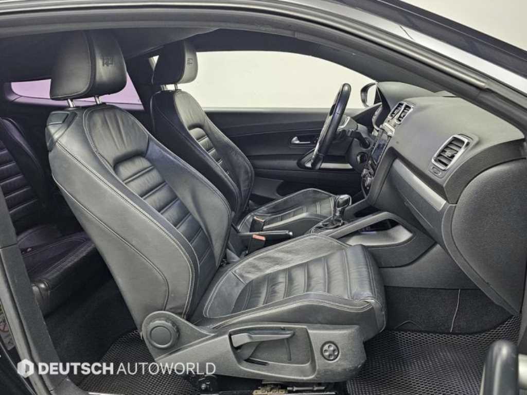 Volkswagen Scirocco - Vista 10