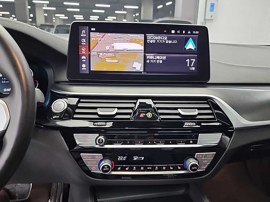 BMW 5 Series - Vista 10