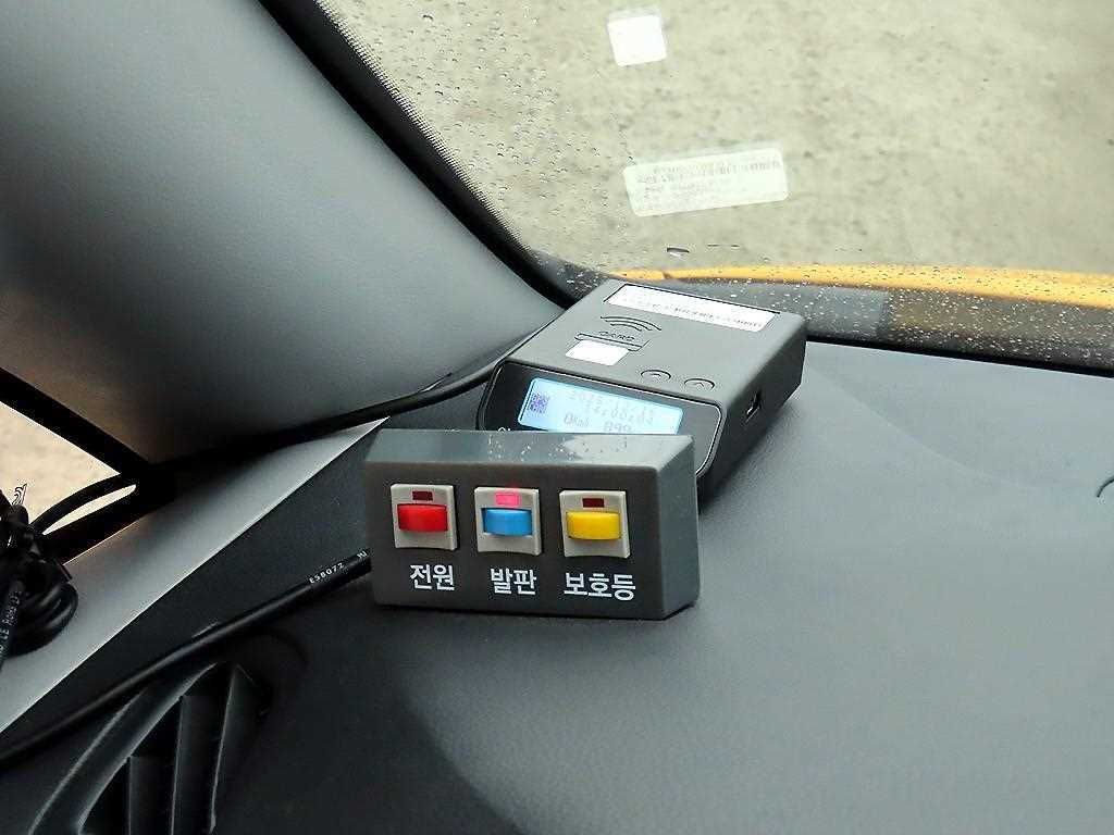 HYUNDAI Starex 2019 Amarillo - Importación desde Corea - HF Imports Iquique - Foto 14