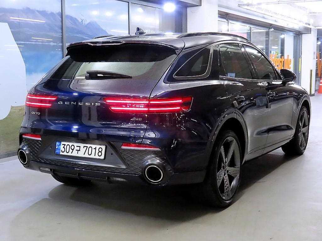 Genesis GV70 - Vista 4