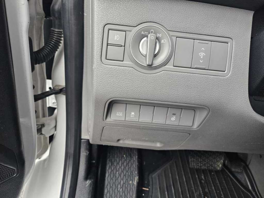 HYUNDAI Solati 2018 Blanco - Importación desde Corea - HF Imports Iquique - Foto 13