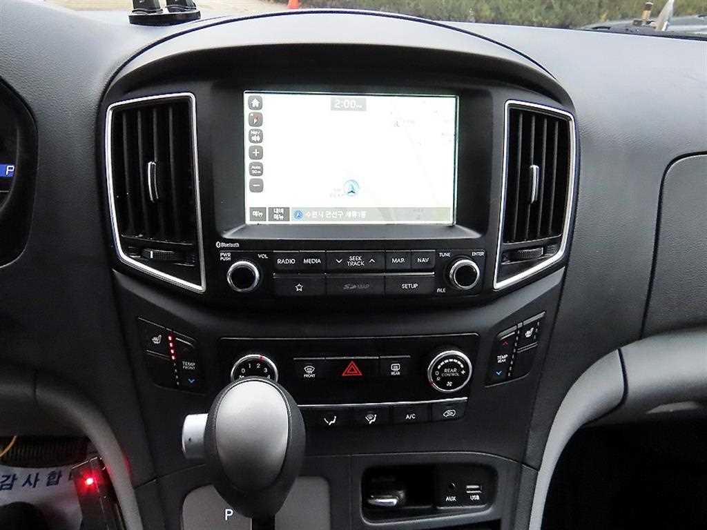 HYUNDAI Starex 2019 Amarillo - Importación desde Corea - HF Imports Iquique - Foto 15