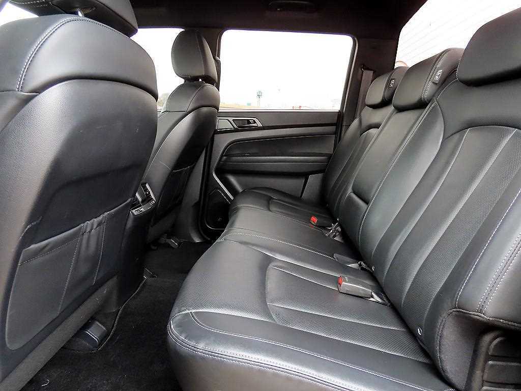 Ssangyong Rexton - Vista 7