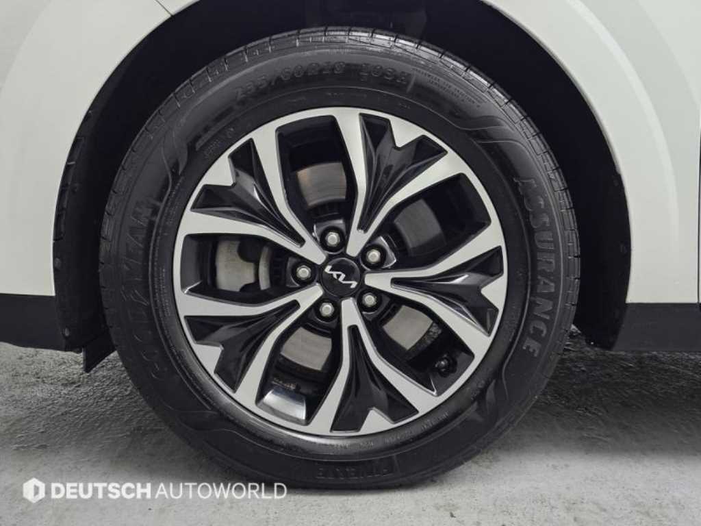 KIA Carnival - Vista 5