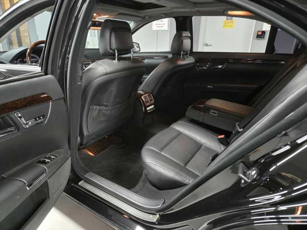 Mercedes Benz S Class - Vista 9