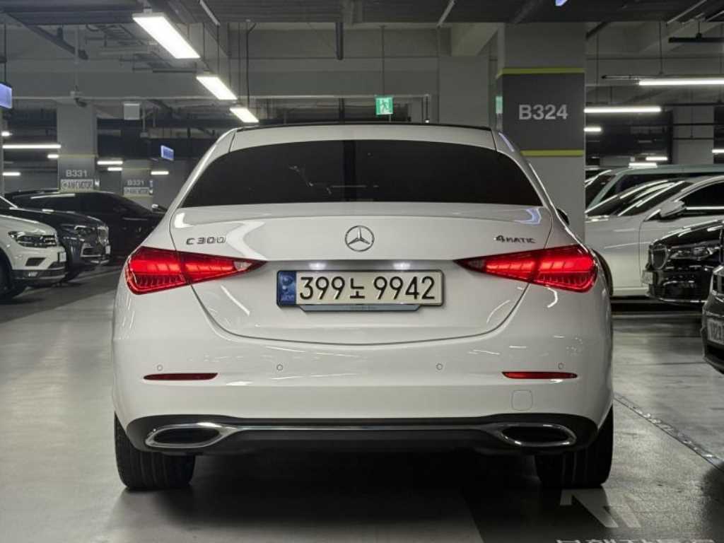 Mercedes Benz C Class - Vista 4