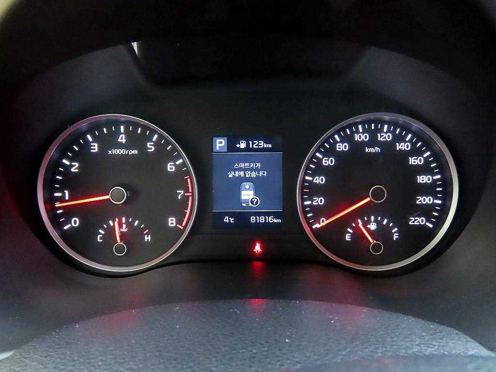 KIA Stonic - Vista 9