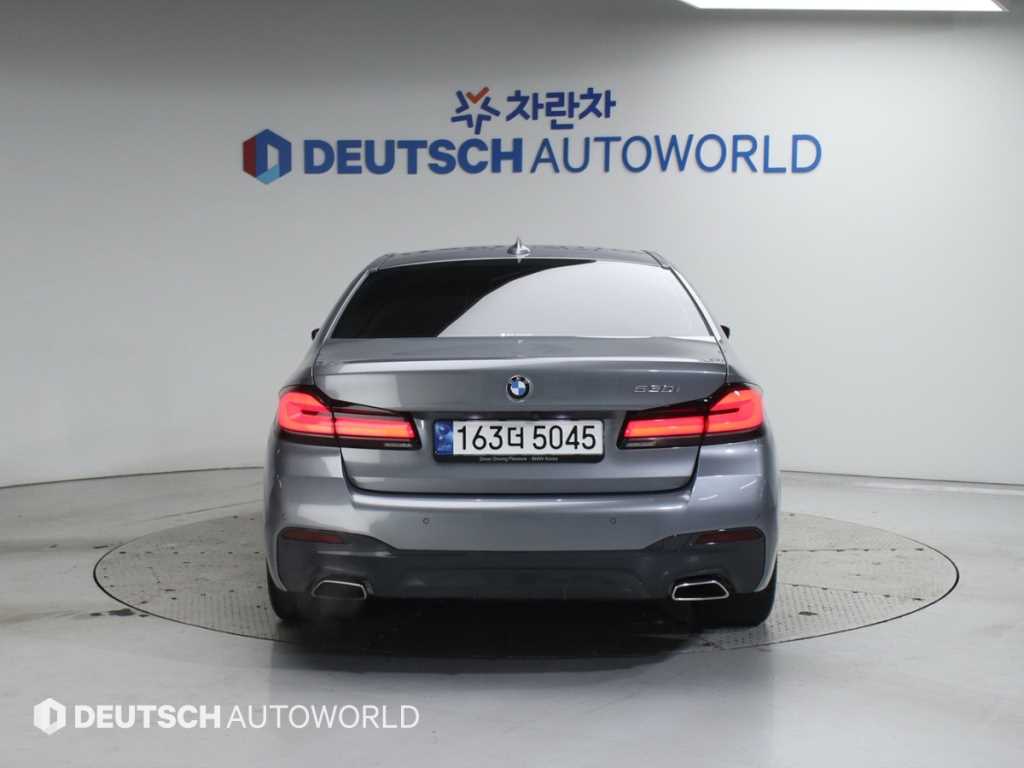 BMW 5 Series - Vista 4