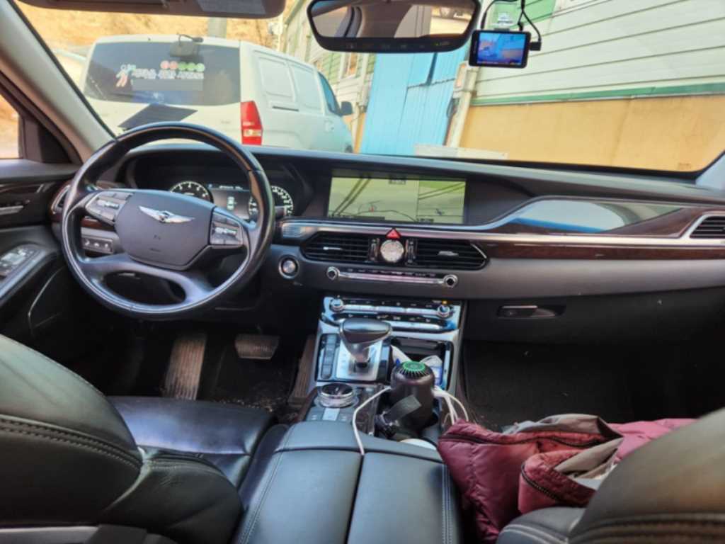 Genesis EQ900 - Vista 8