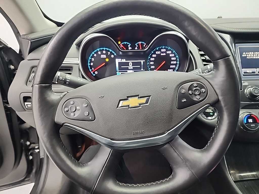 Chevrolet Impala - Vista 9