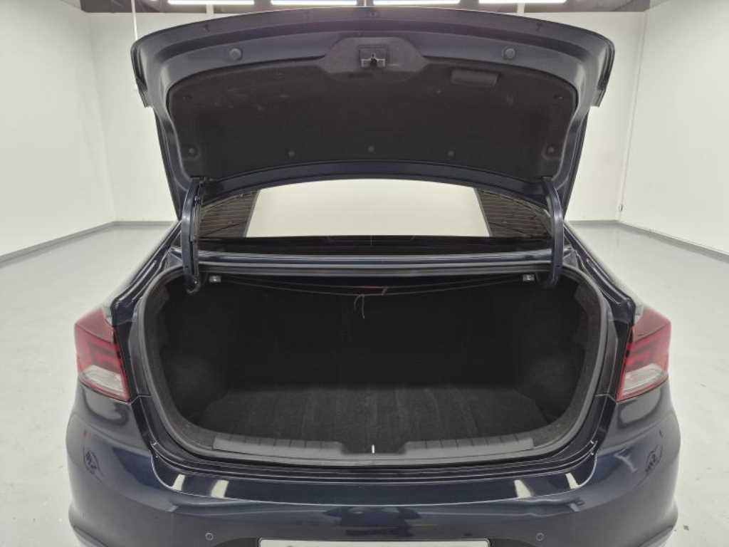 HYUNDAI Avante 2019 Azul - Importación desde Corea - HF Imports Iquique - Foto 18