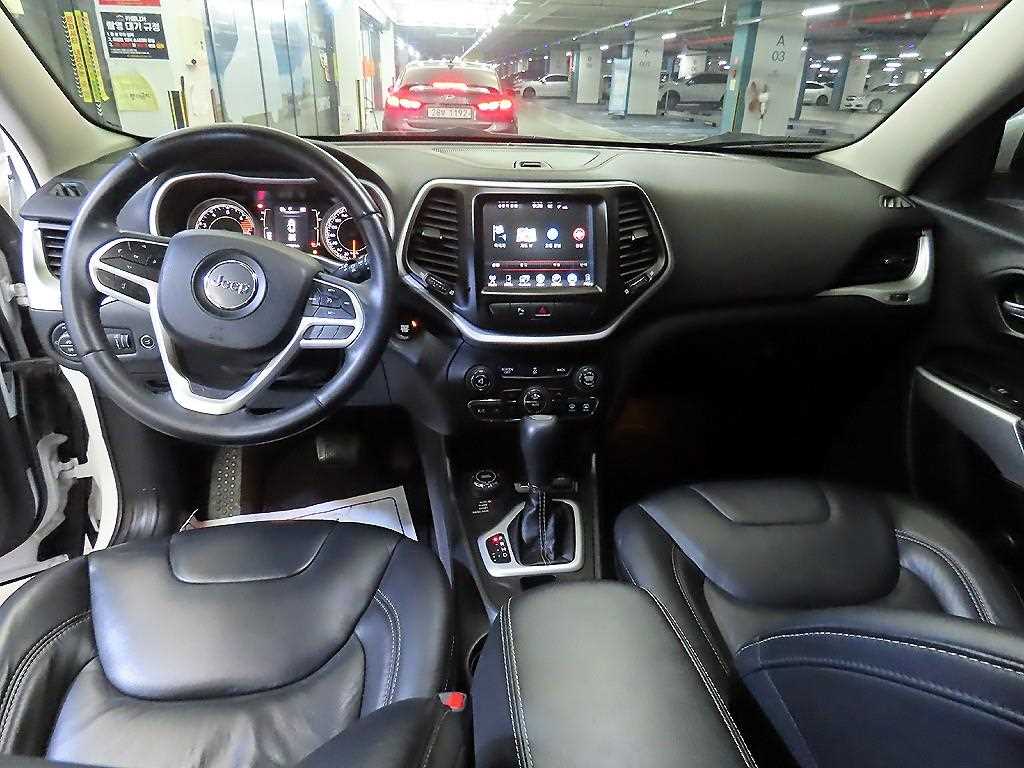 Jeep Cherokee - Vista 10