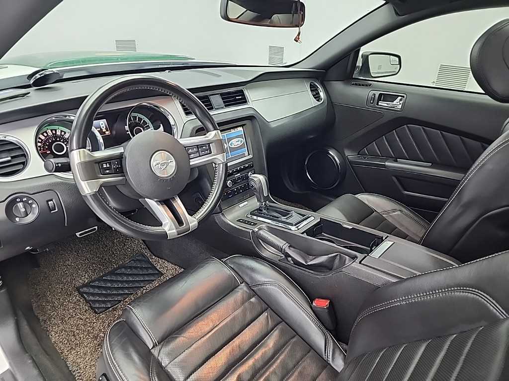 Ford Mustang - Vista 7