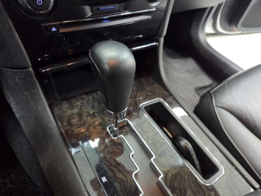 Chrysler 300C - Vista 12